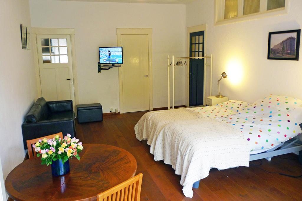Bed & Breakfast Walenburg Rotterdam Exterior foto